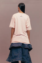 Cargar imagen en el visor de la galería, Arigato Mask Crying Ramen Noodles with Fish T-Shirt