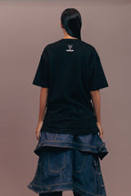 Cargar imagen en el visor de la galería, Arigato Lucky Sphynx Cat T-Shirt