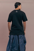 Cargar imagen en el visor de la galería, Arigato Mask Crying Ramen Noodles with Fish T-Shirt